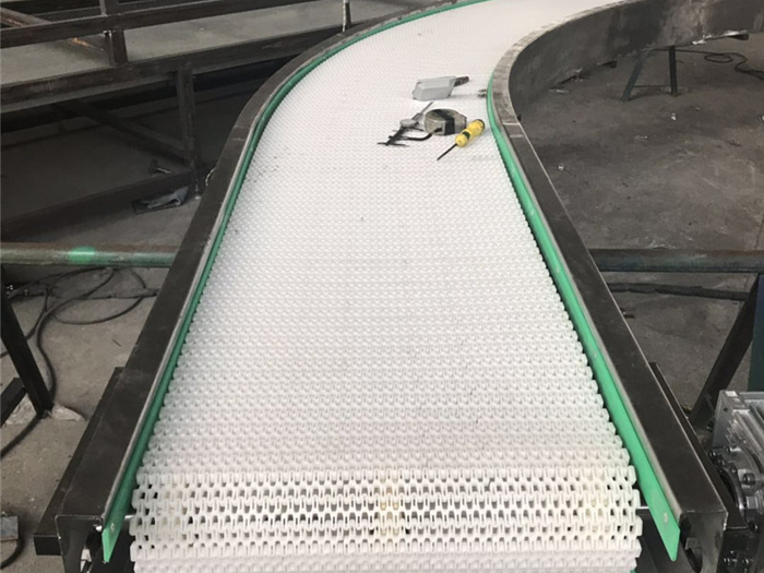 塑料網(wǎng)帶轉(zhuǎn)彎?rùn)C(jī)